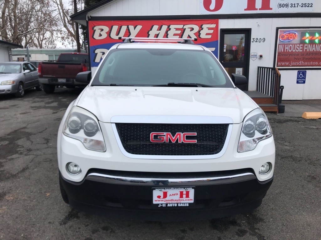 2010 GMC Acadia Image 2
