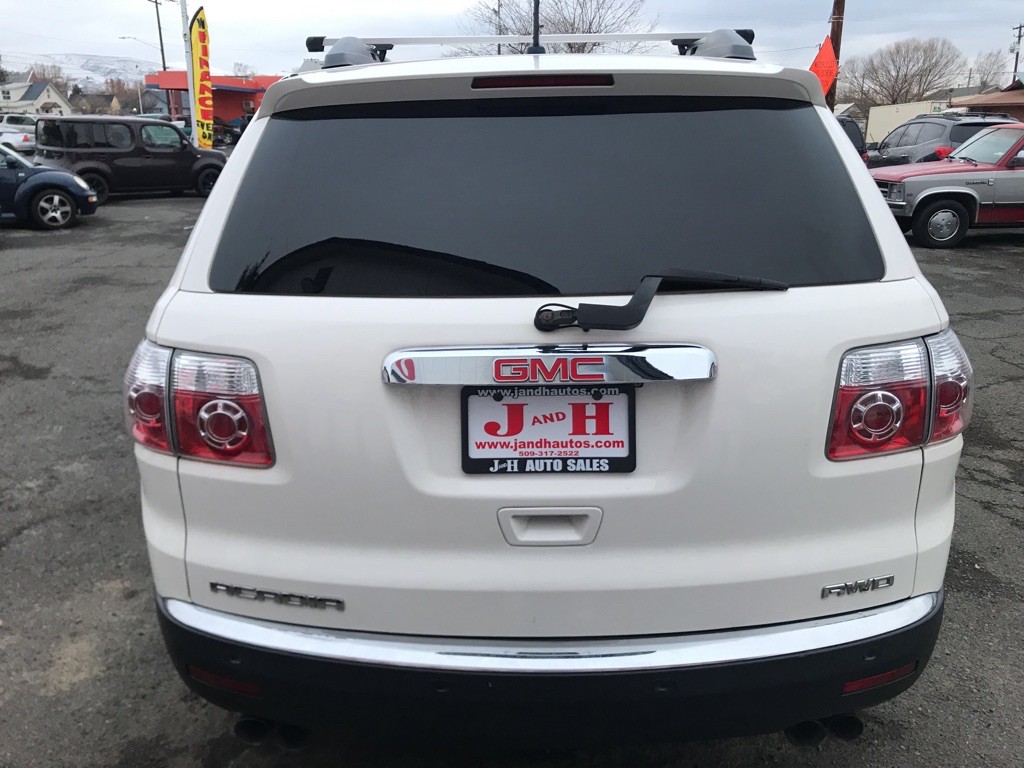 2010 GMC Acadia Image 5