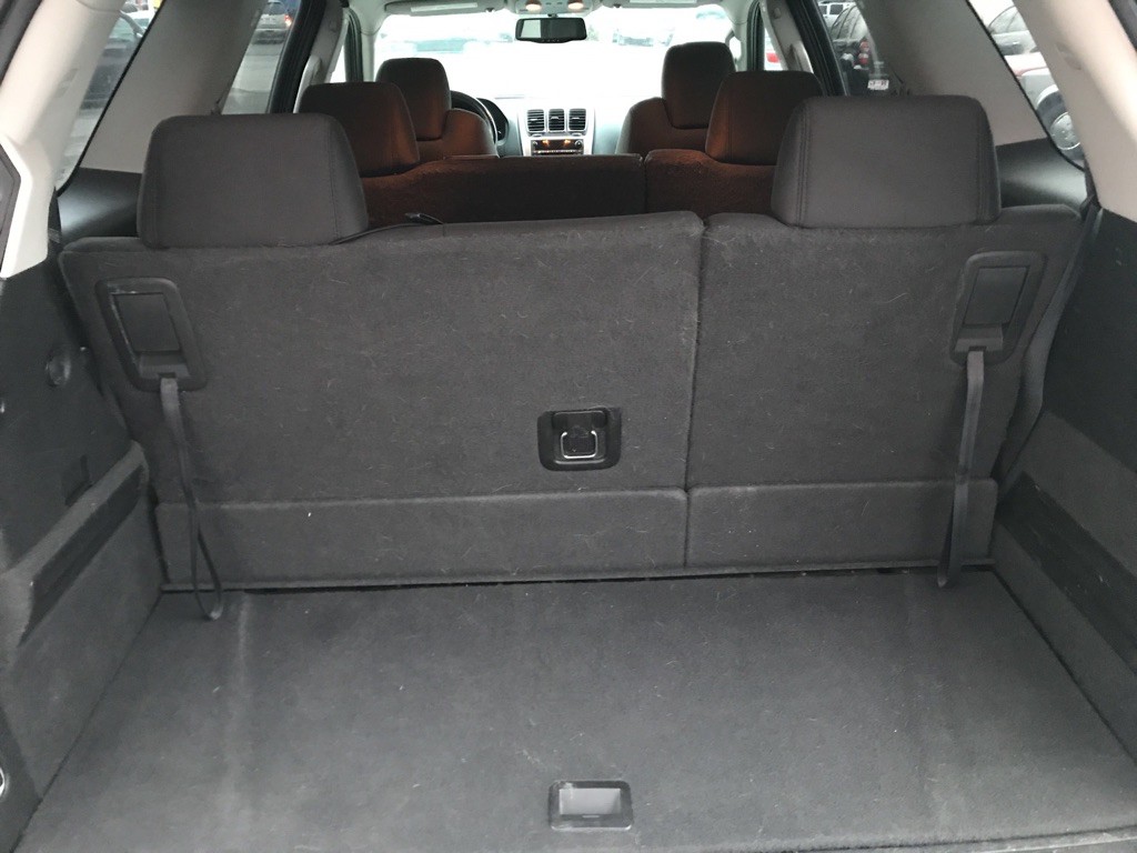 2010 GMC Acadia Image 11
