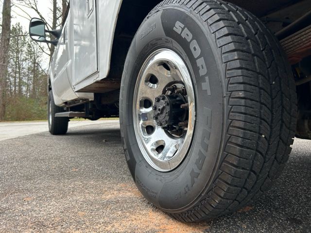 2004 Ford F-350 Image 7