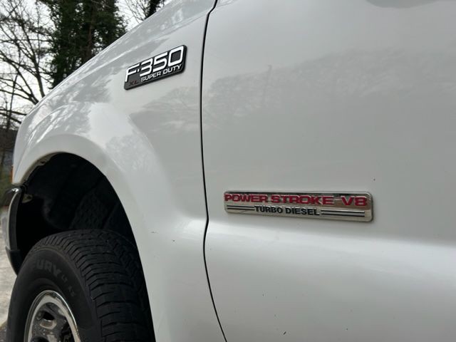 2004 Ford F-350 Image 9
