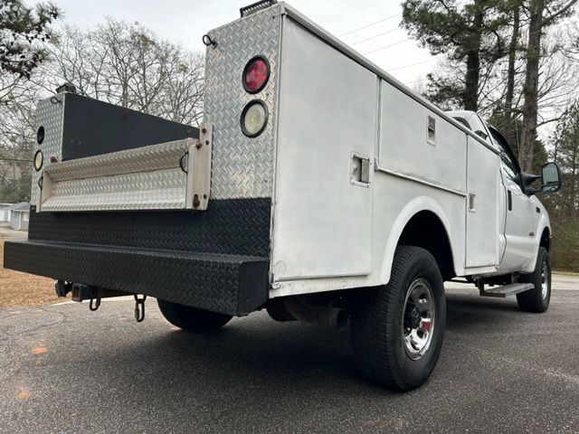 2004 Ford F-350 Image 18