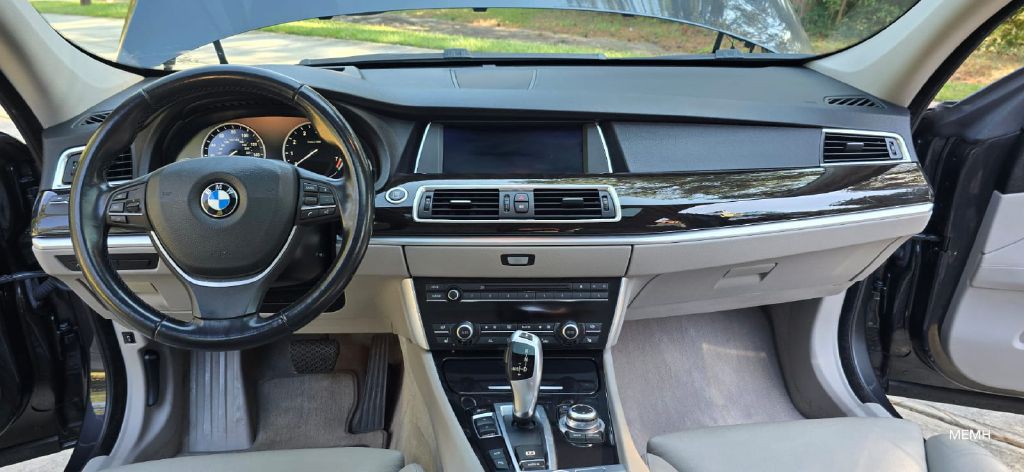 2012 BMW 5 Series Image 4