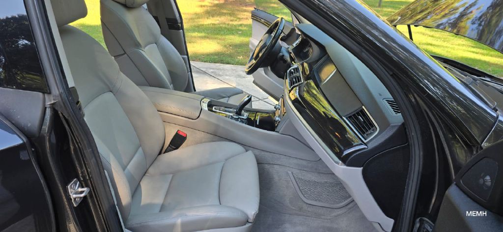 2012 BMW 5 Series Image 5