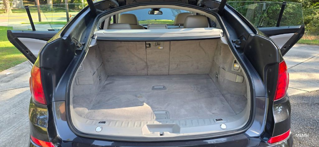 2012 BMW 5 Series Image 7