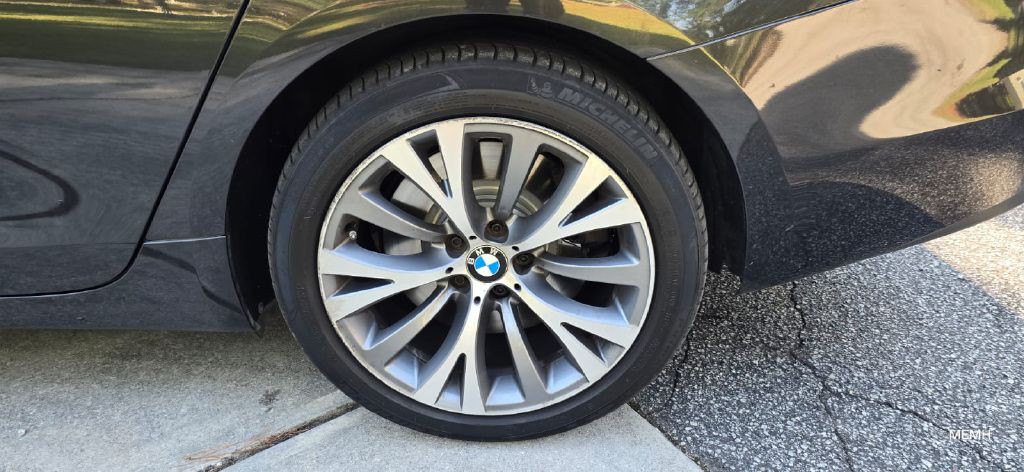 2012 BMW 5 Series Image 33