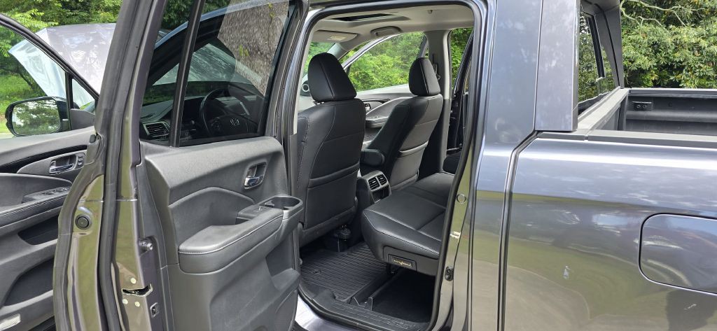 2017 Honda Ridgeline Image 26