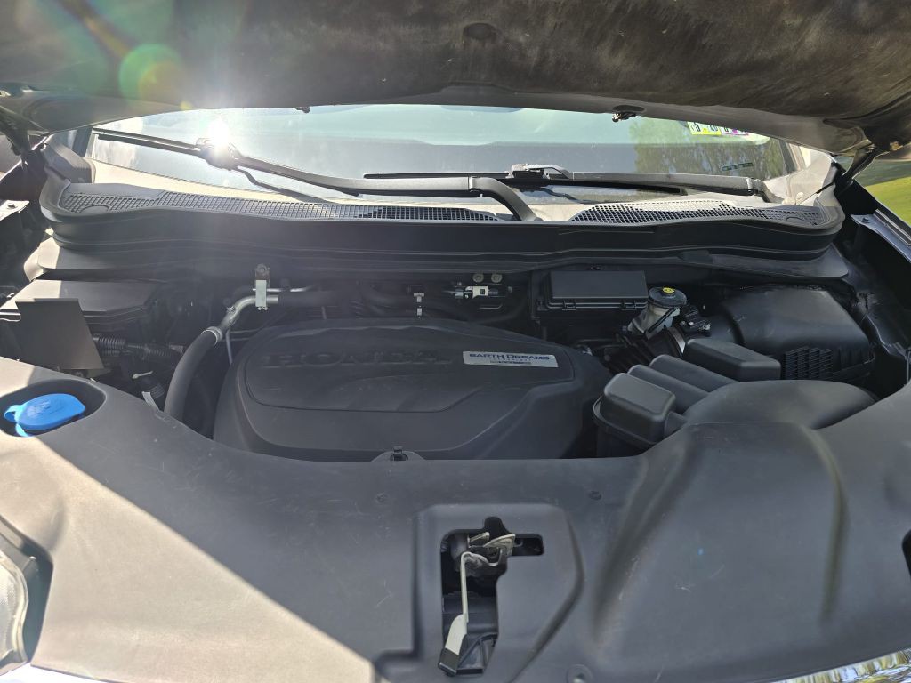 2017 Honda Ridgeline Image 25