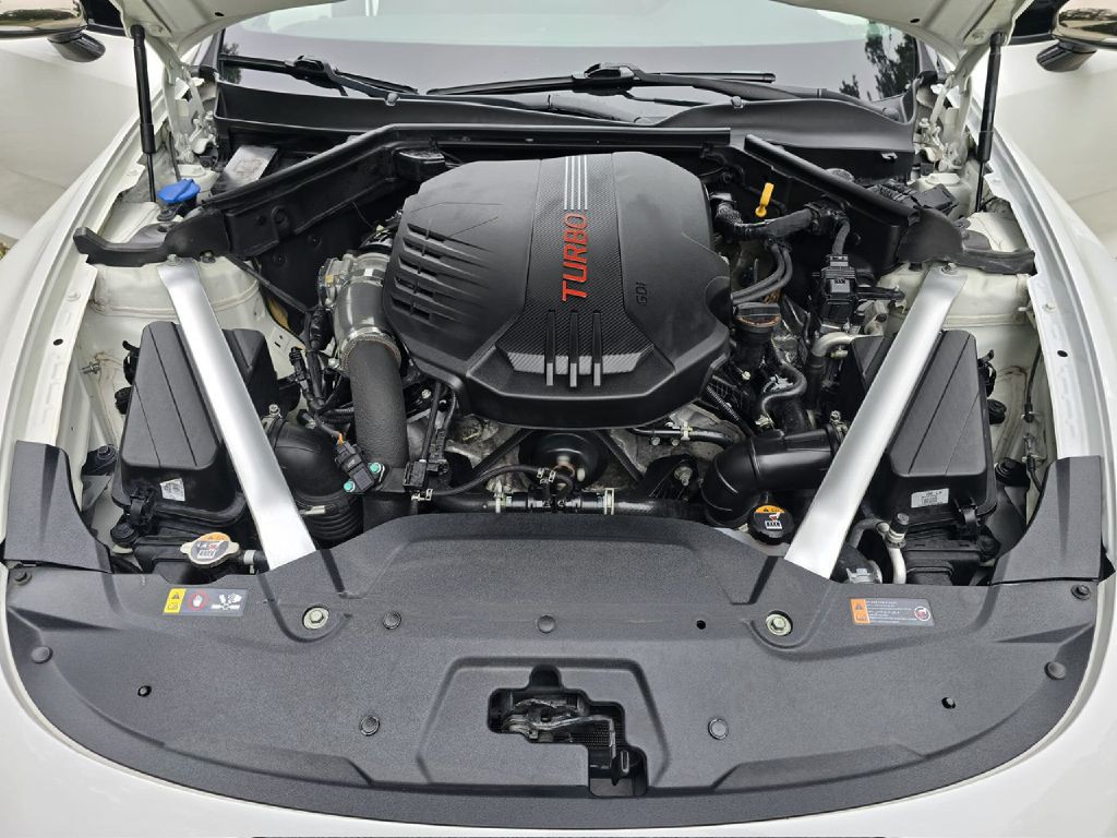 2022 Kia Stinger Image 4