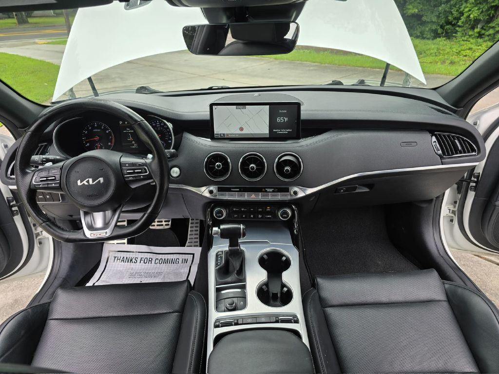 2022 Kia Stinger Image 5