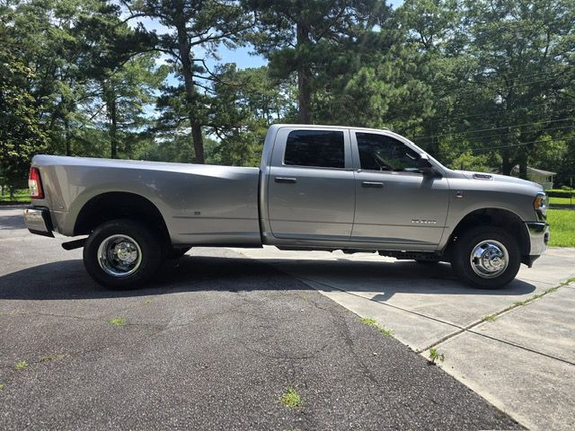 2019 RAM 3500 Image 32