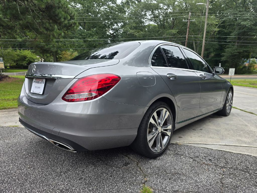 2015 Mercedes-Benz C-Class Image 3