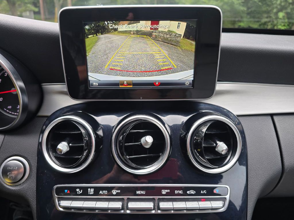 2015 Mercedes-Benz C-Class Image 8