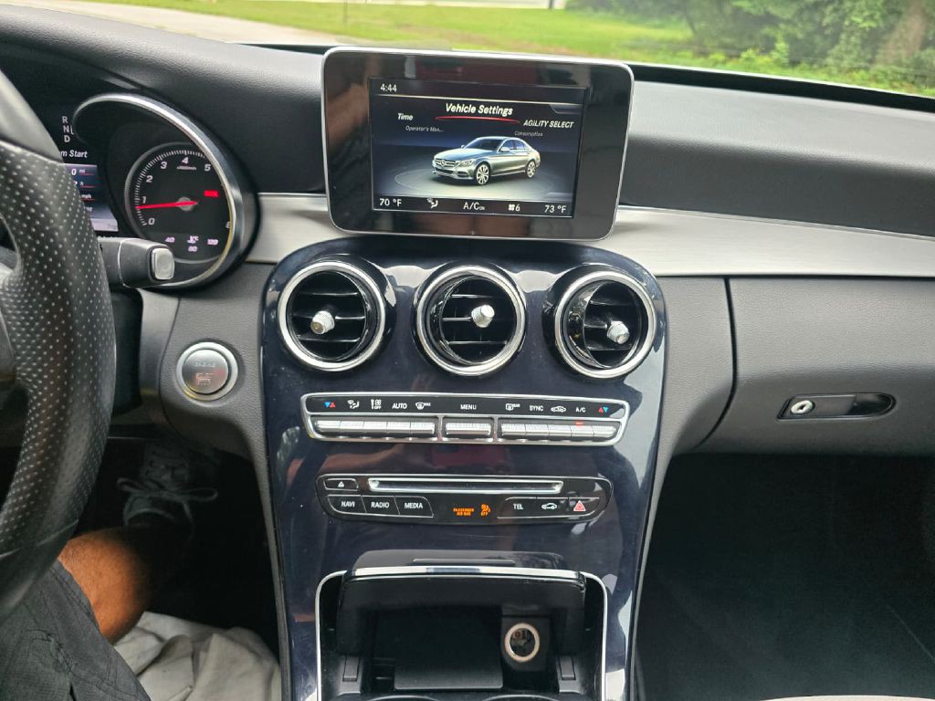 2015 Mercedes-Benz C-Class Image 13
