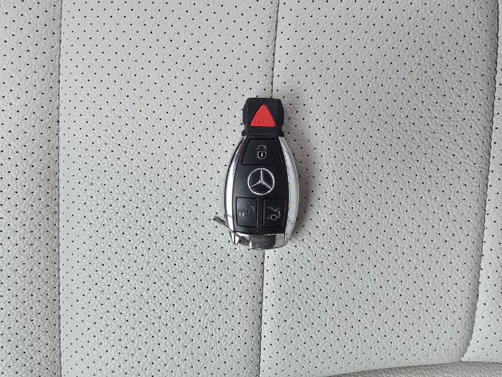 2015 Mercedes-Benz C-Class Image 22