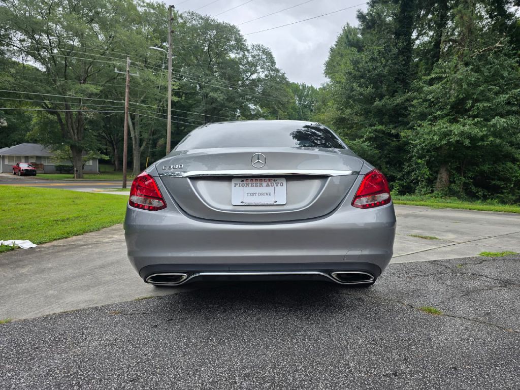 2015 Mercedes-Benz C-Class Image 44