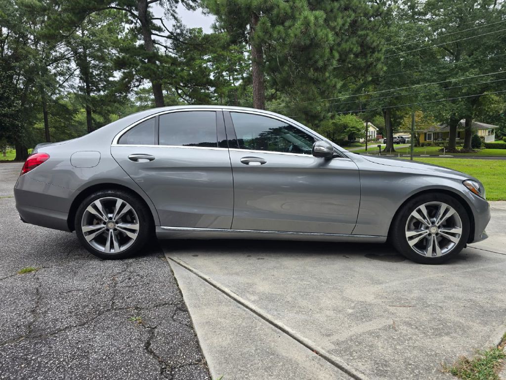2015 Mercedes-Benz C-Class Image 45
