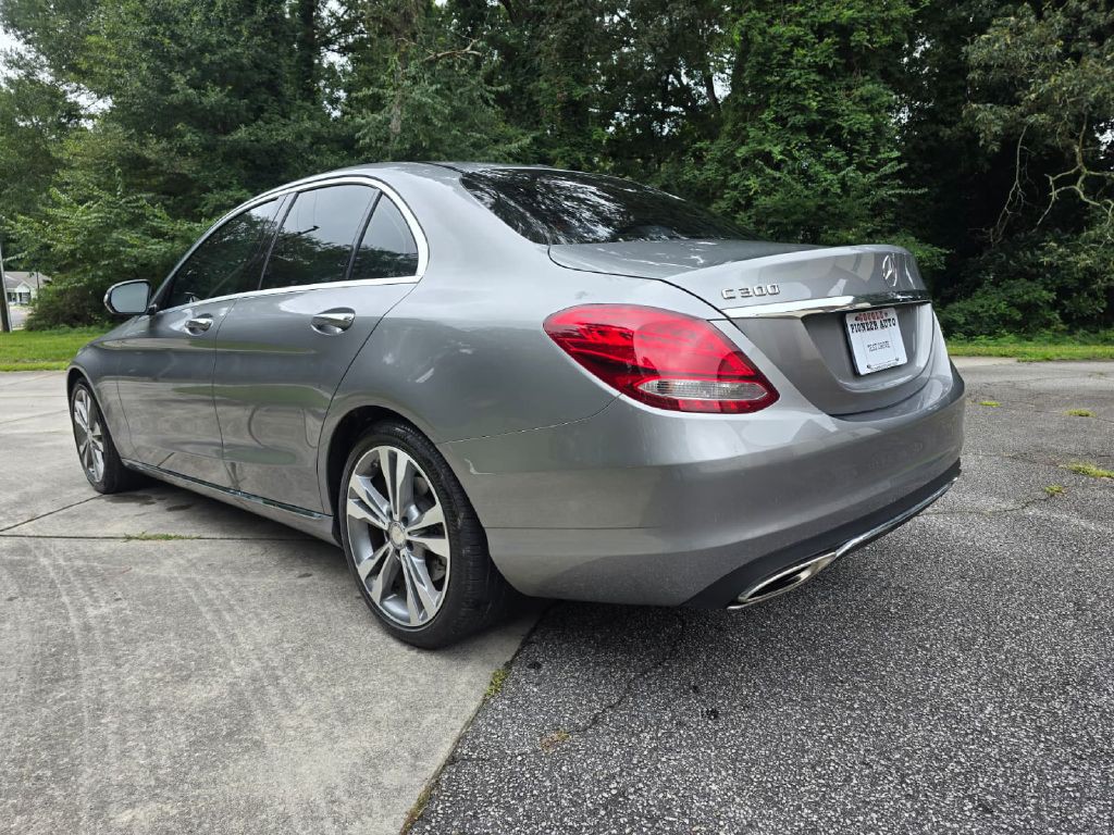2015 Mercedes-Benz C-Class Image 46