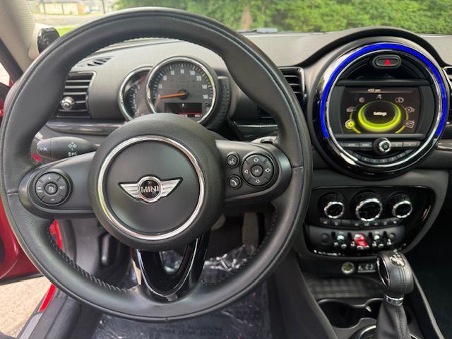 2017 MINI Cooper Image 5