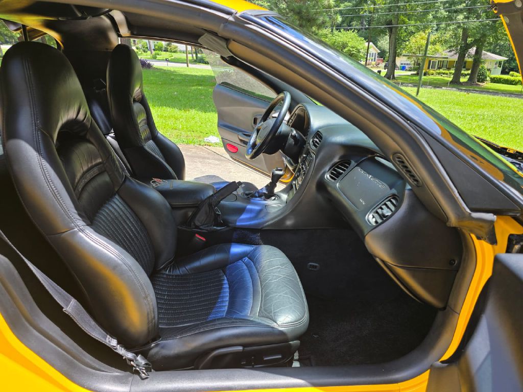 2000 Chevrolet Corvette Image 8