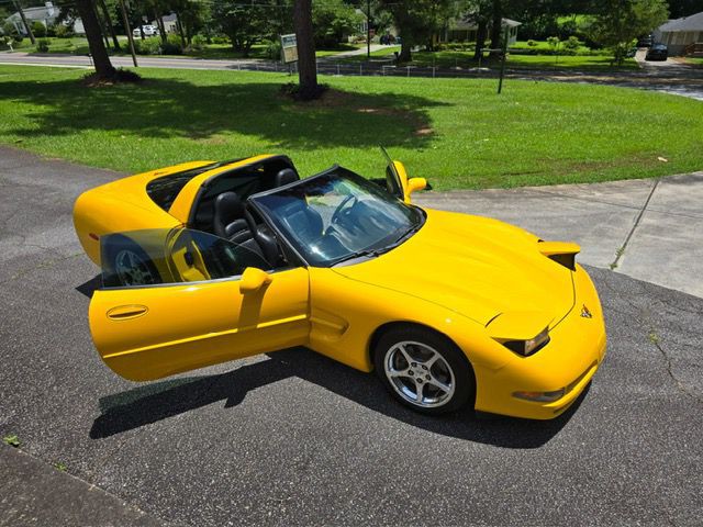 2000 Chevrolet Corvette Image 11