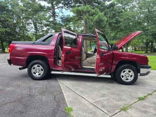 Image for 2004 Chevrolet Avalanche 1500 ID: 6638102