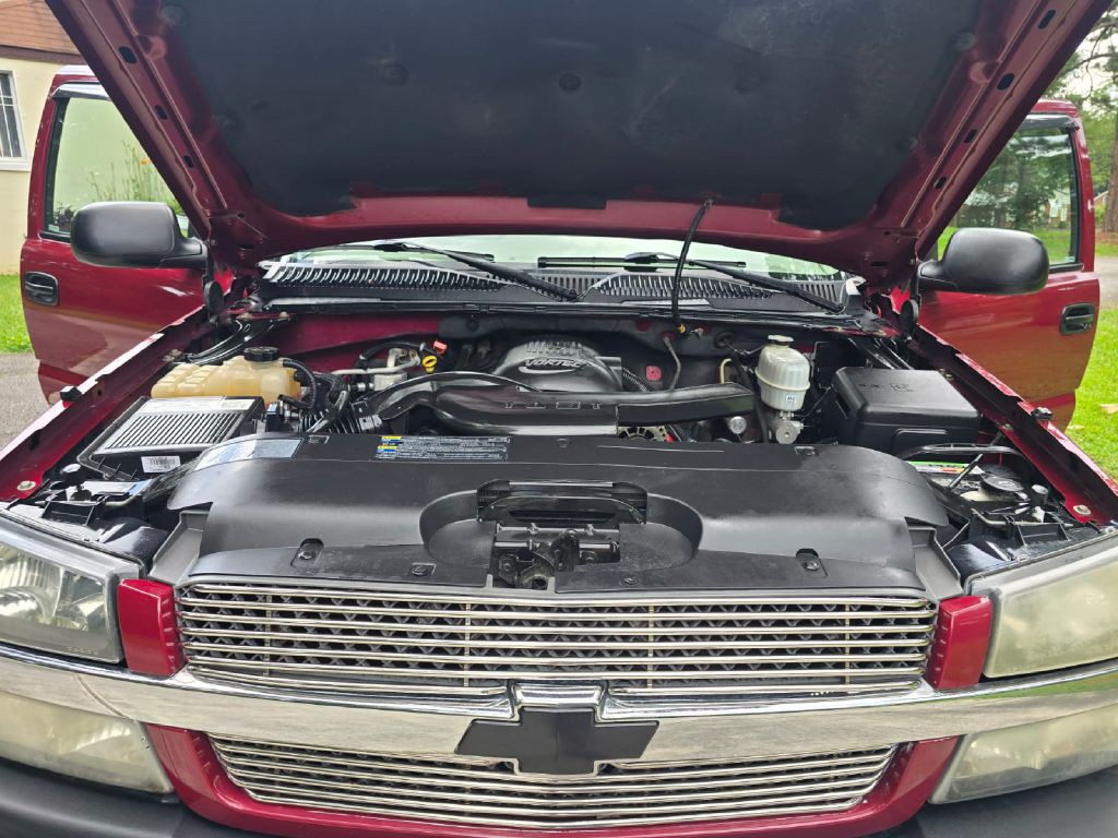 2004 Chevrolet Avalanche Image 9