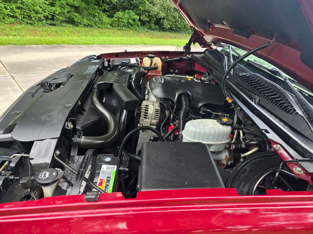 2004 Chevrolet Avalanche Image 27