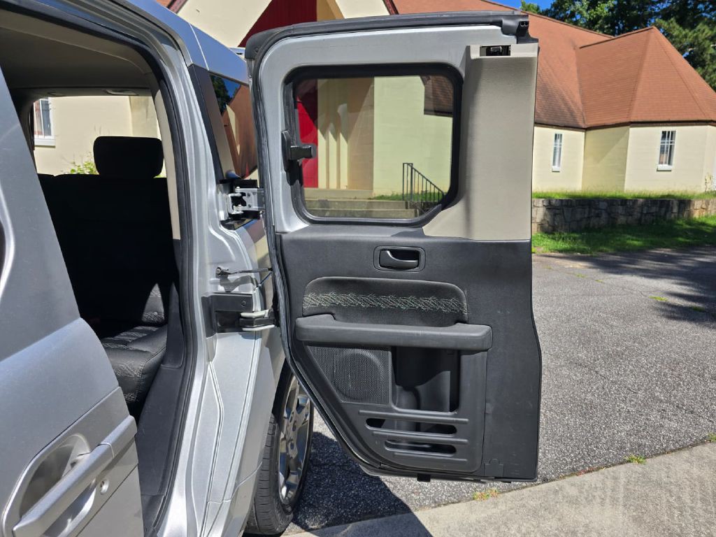 2007 Honda Element Image 30