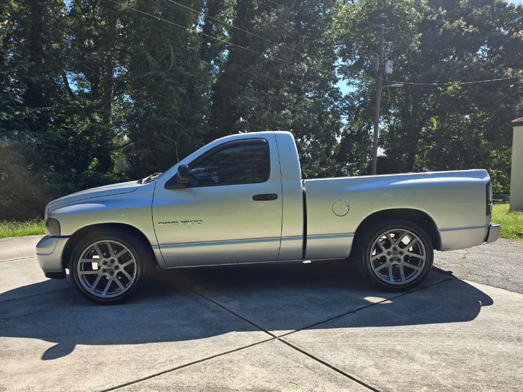 2003 Dodge Ram 1500 Image 2