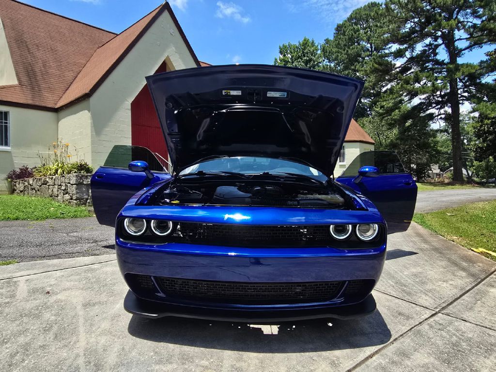 2016 Dodge Challenger Image 12