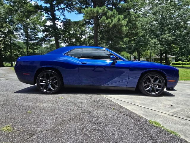 2016 Dodge Challenger Image 15