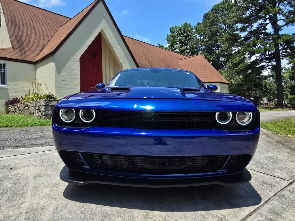 2016 Dodge Challenger Image 19