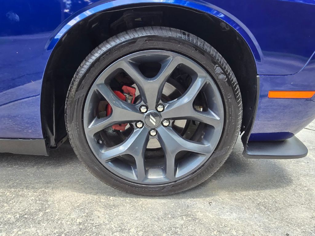 2016 Dodge Challenger Image 23