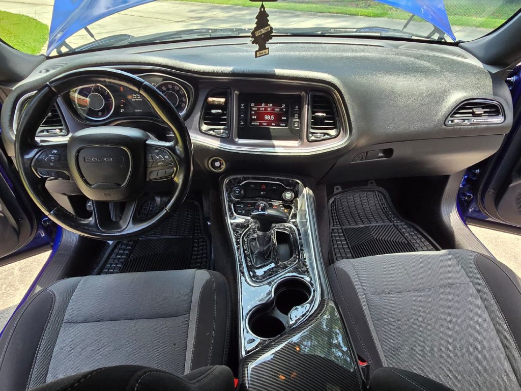 2016 Dodge Challenger Image 29