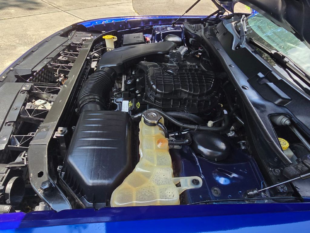 2016 Dodge Challenger Image 36