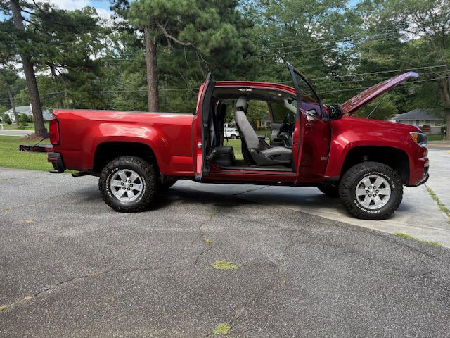 2016 Chevrolet Colorado Image 3