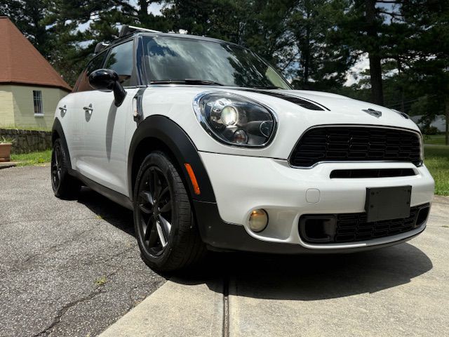 2013 MINI Cooper Image 3