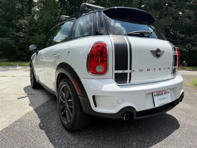 2013 MINI Cooper Image 17