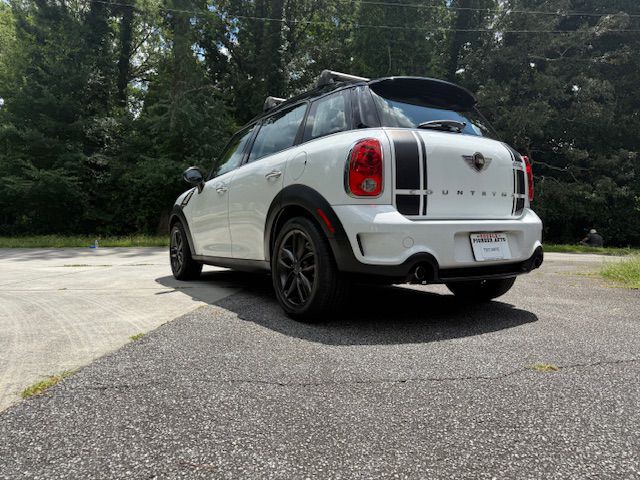 2013 MINI Cooper Image 18