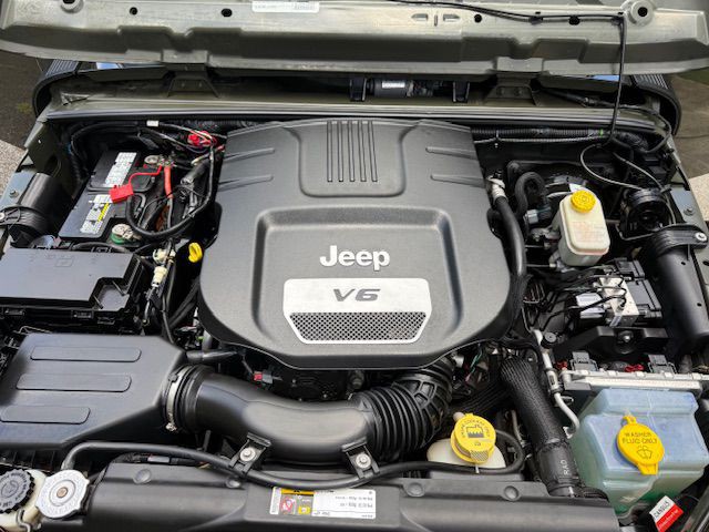 2015 Jeep Wrangler Image 6