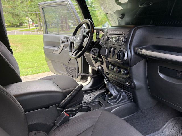 2015 Jeep Wrangler Image 7