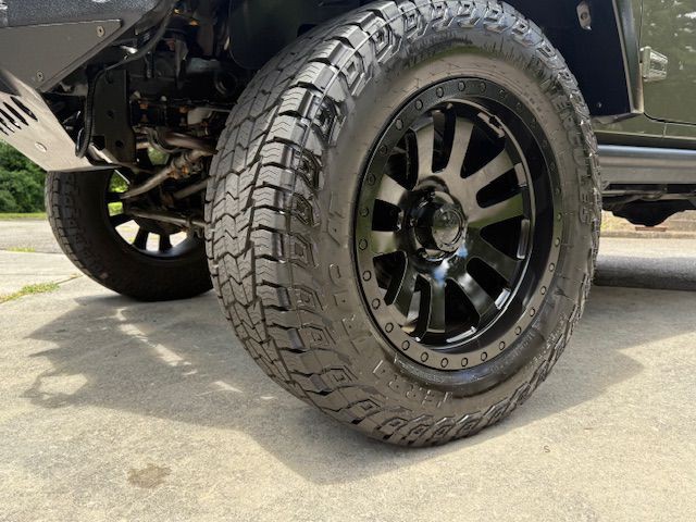 2015 Jeep Wrangler Image 25