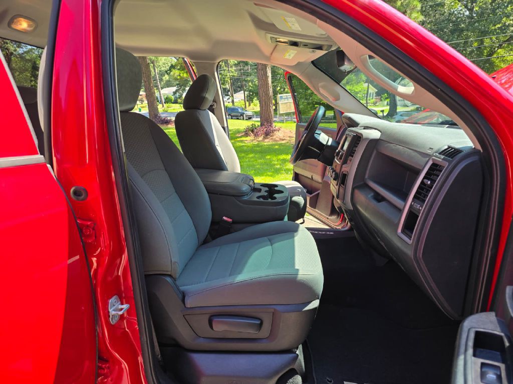 2015 RAM 1500 Image 28