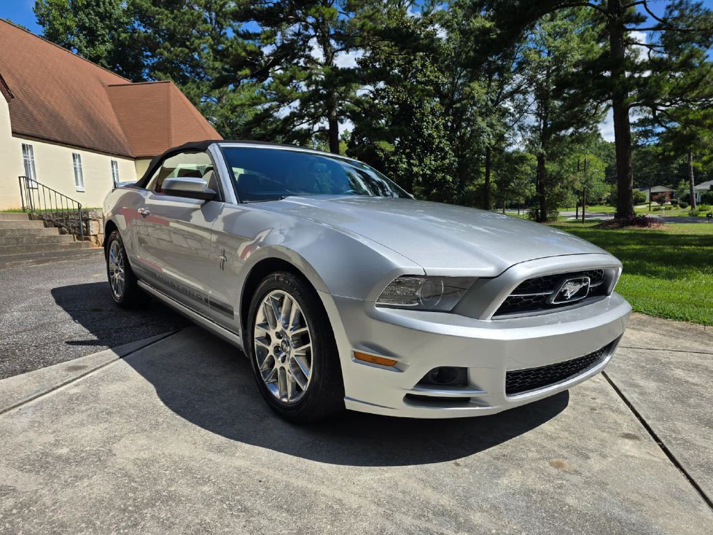 2013 Ford Mustang Image 4