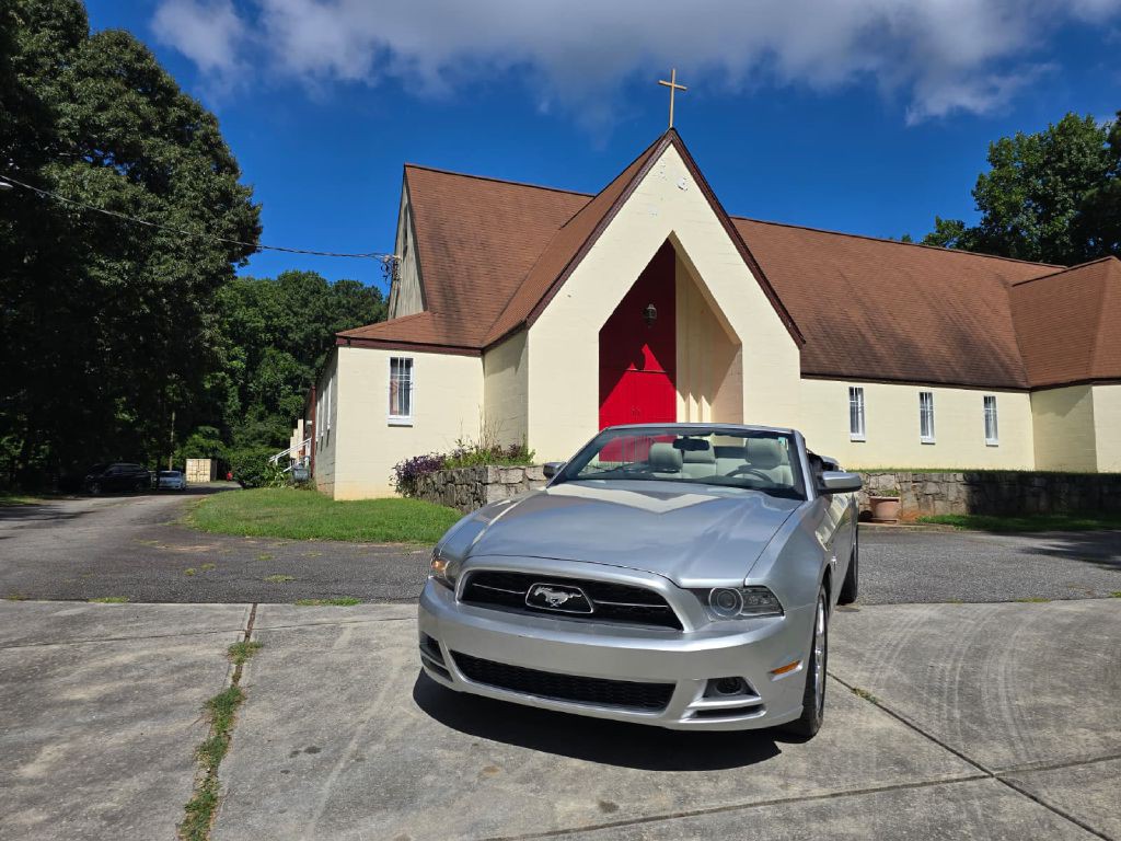 2013 Ford Mustang Image 35