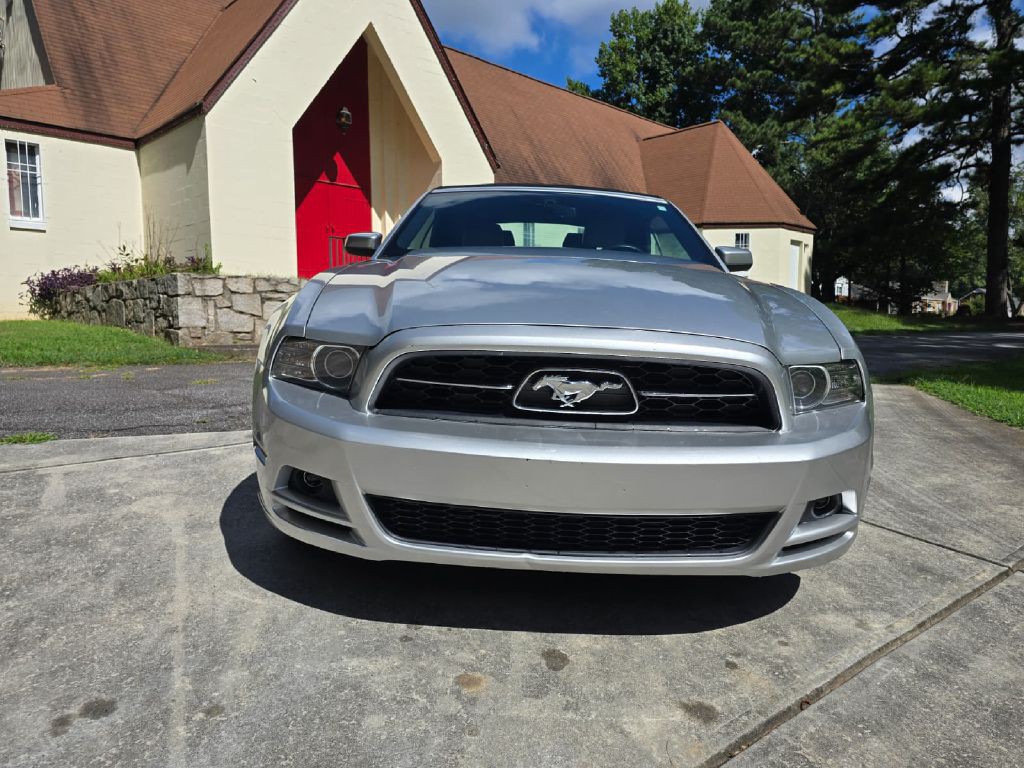 2013 Ford Mustang Image 43