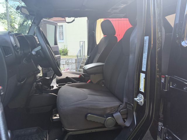 2015 Jeep Wrangler Unlimited Image 42