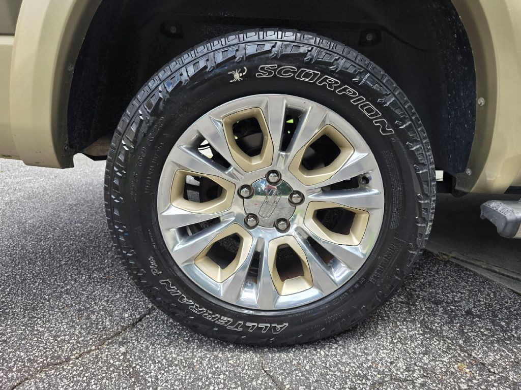 2014 RAM 1500 Image 25