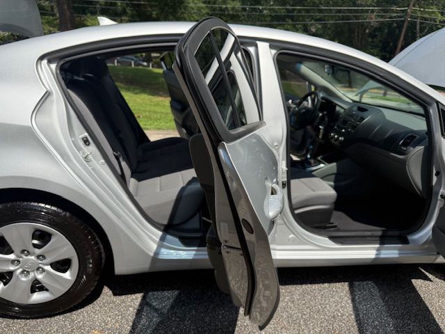2018 Kia Forte Image 14